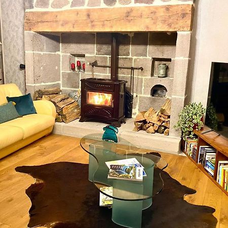 Hotel Restaurant Du Plomb Du Cantal 뮈라 외부 사진