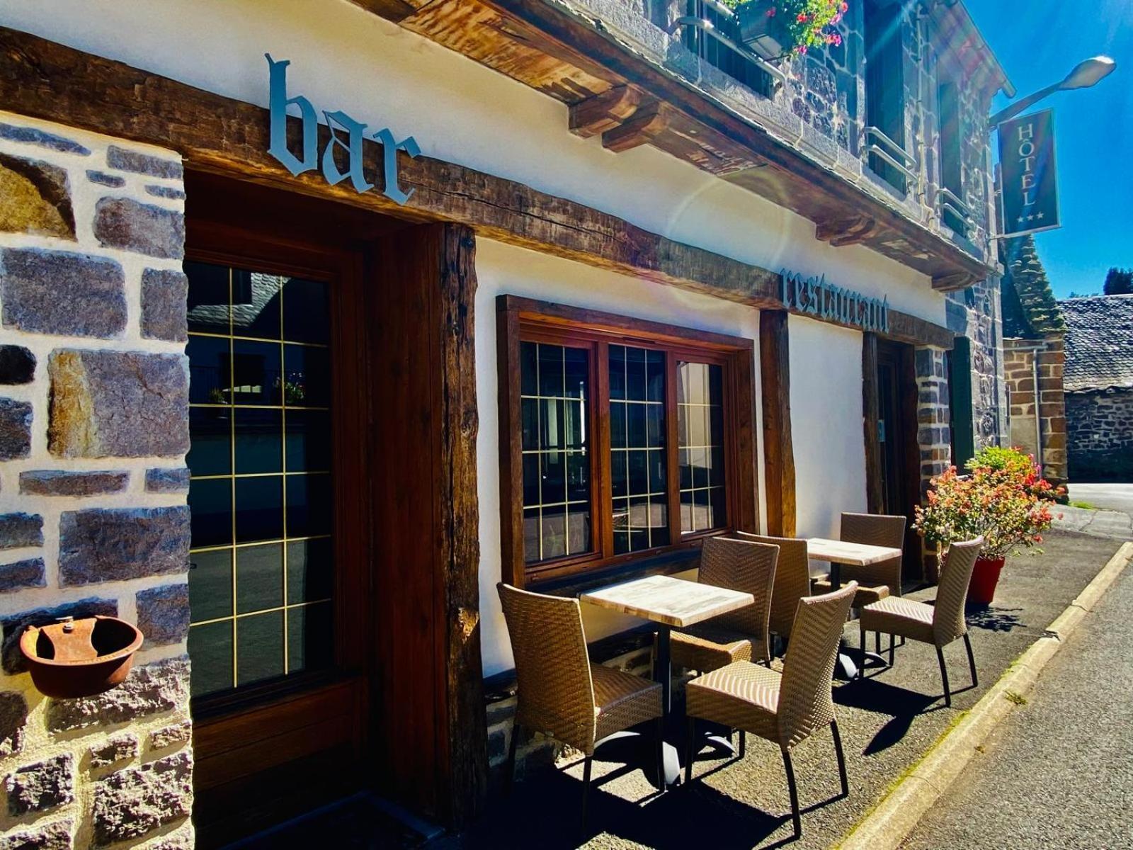 Hotel Restaurant Du Plomb Du Cantal 뮈라 외부 사진